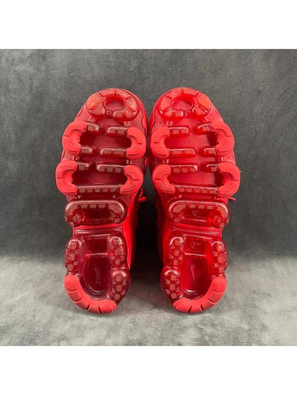 Nike Air VaporMax Plus Men’s Size 11 University Red Triple Red CW6973-600